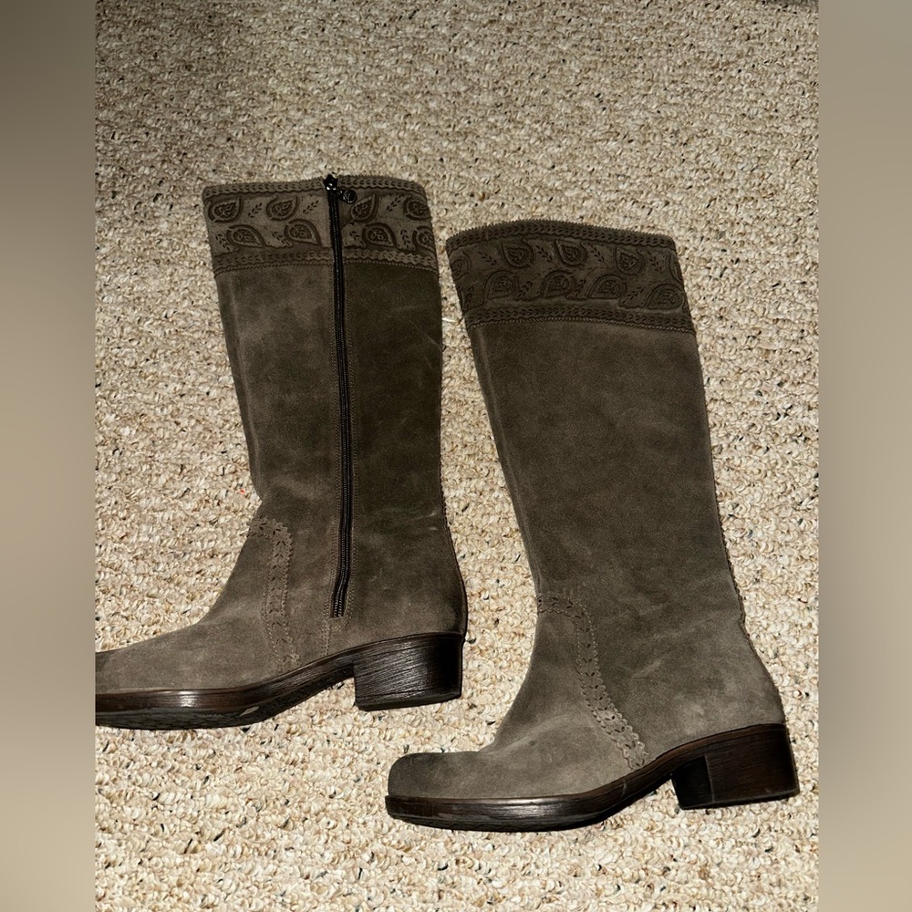 Nurture Knee High Boots 7.5